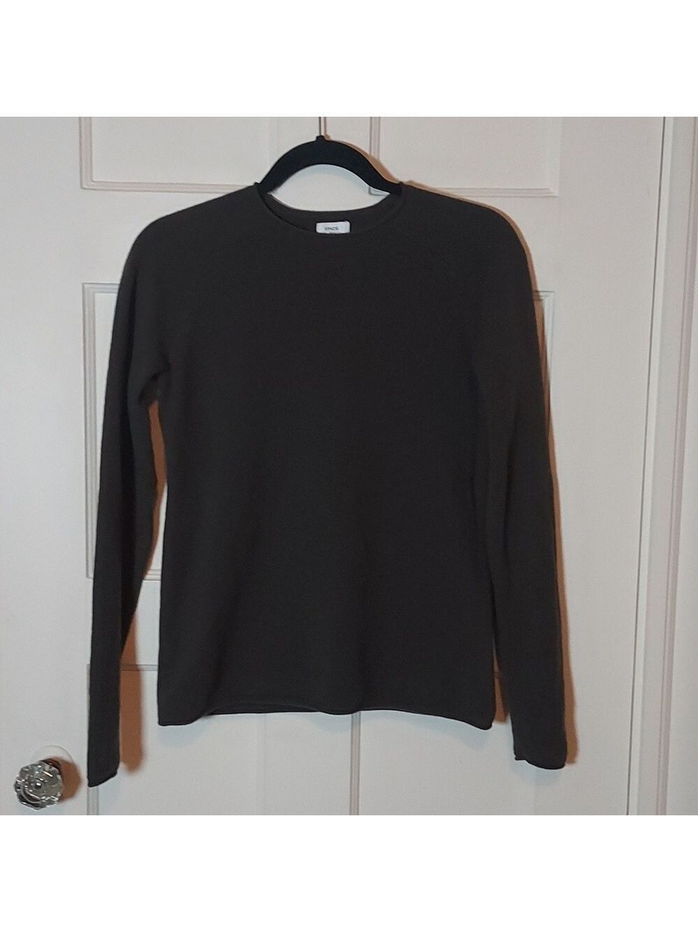 Vince Women's 100% Cashmere Classic Rollneck Sweater In Brown Size XS